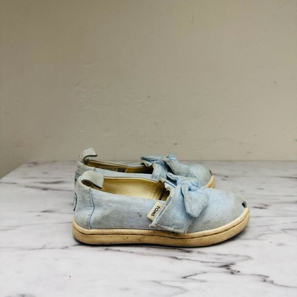 TOMS Blue Bow Slip On Shoes Toddler Girls Size 7 - Picture 4 of 8